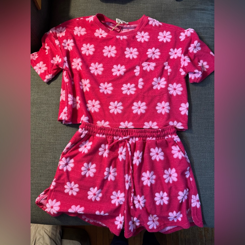 NWT!! Pink Flower Terry cloth Set